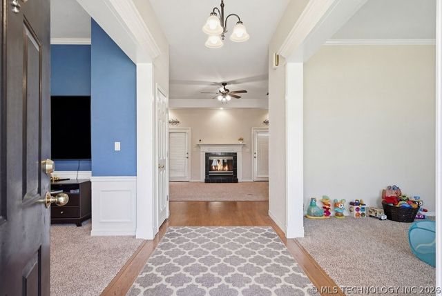 3813 S Rolling Oaks Drive, Tulsa, OK 74107