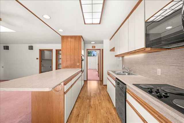 5137 Mississippi Bar Dr, Orangevale, CA 95662