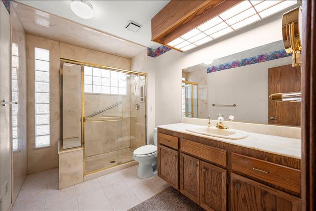 5137 Mississippi Bar Dr, Orangevale, CA 95662