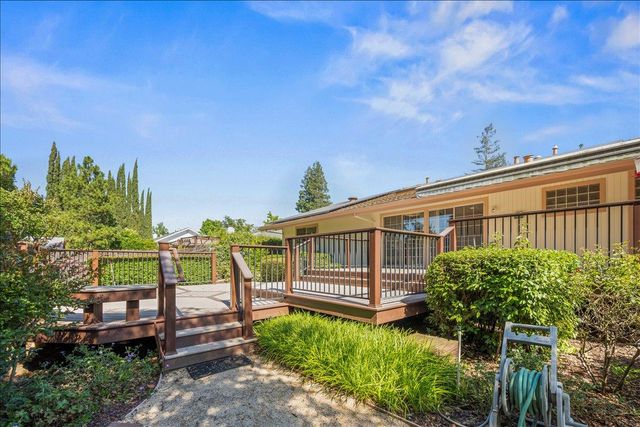 5137 Mississippi Bar Dr, Orangevale, CA 95662