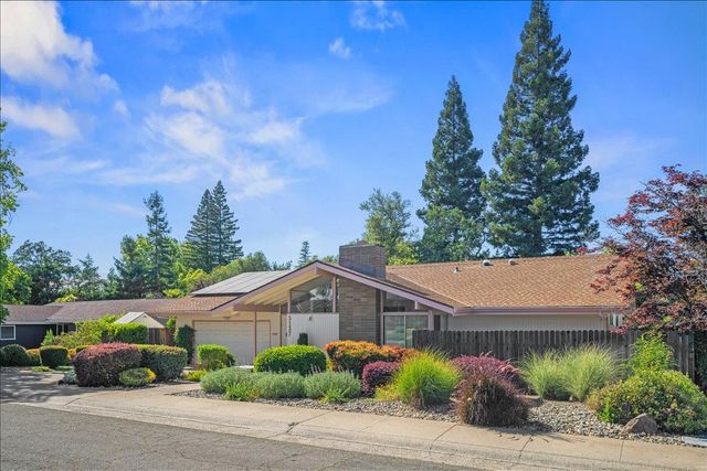 5137 Mississippi Bar Dr, Orangevale, CA 95662
