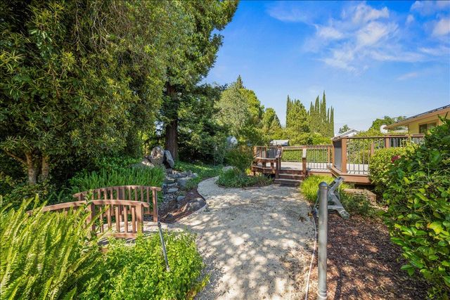 5137 Mississippi Bar Dr, Orangevale, CA 95662