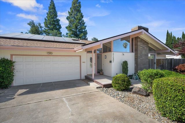 5137 Mississippi Bar Dr, Orangevale, CA 95662