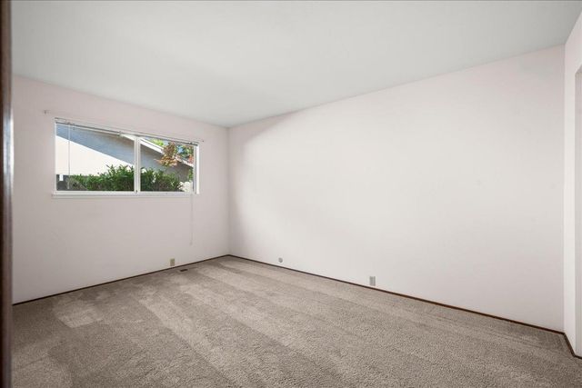 5137 Mississippi Bar Dr, Orangevale, CA 95662