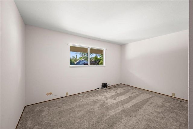 5137 Mississippi Bar Dr, Orangevale, CA 95662
