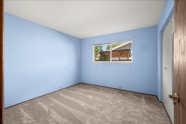 5137 Mississippi Bar Dr, Orangevale, CA 95662