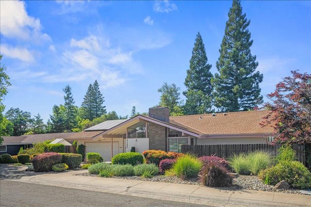 5137 Mississippi Bar Dr, Orangevale, CA 95662