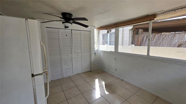 936 E SHADOWLAWN AVENUE, Tampa, FL 33603