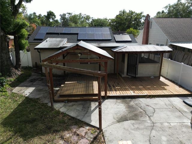 936 E SHADOWLAWN AVENUE, Tampa, FL 33603