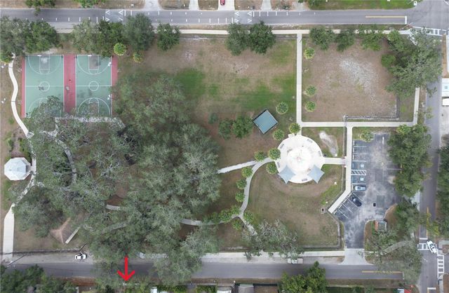 936 E SHADOWLAWN AVENUE, Tampa, FL 33603