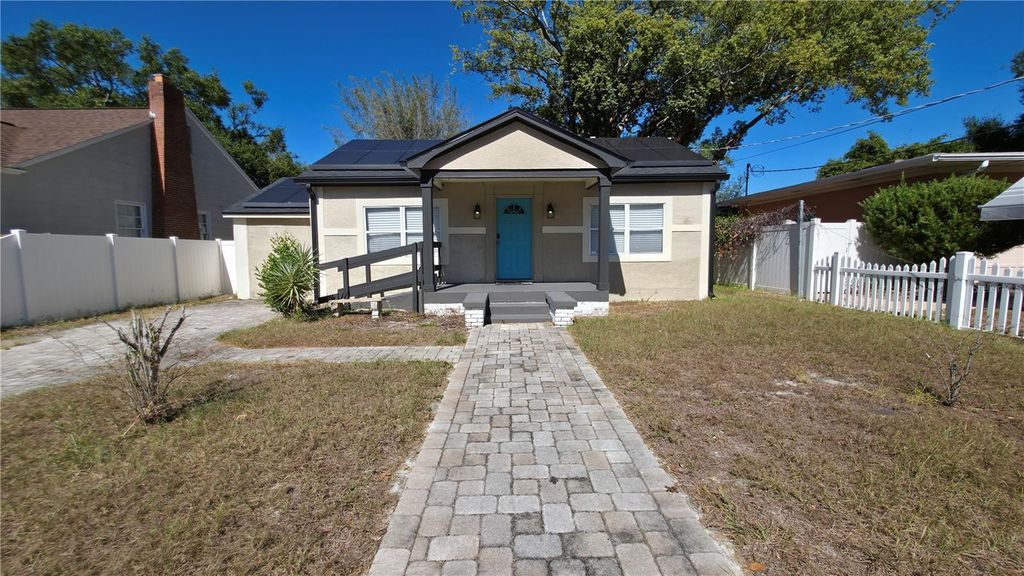 936 E SHADOWLAWN AVENUE, Tampa, FL 33603