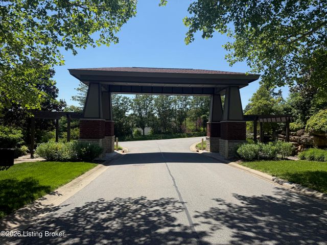 1004 Artisan Pkwy, La Grange, KY 40031