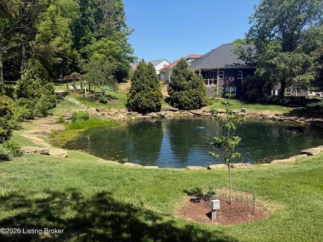 1004 Artisan Pkwy, La Grange, KY 40031