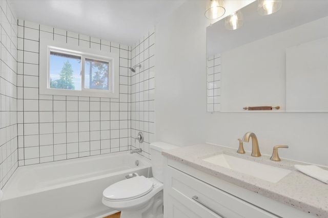 2924 W Wellesley Ave, Spokane, WA 99205