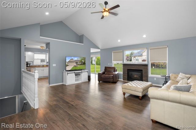 16222 Pine Lake Forest Court, Linden, MI 48451