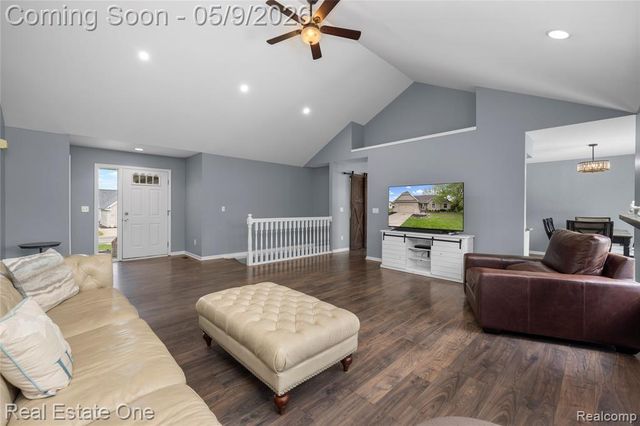 16222 Pine Lake Forest Court, Linden, MI 48451