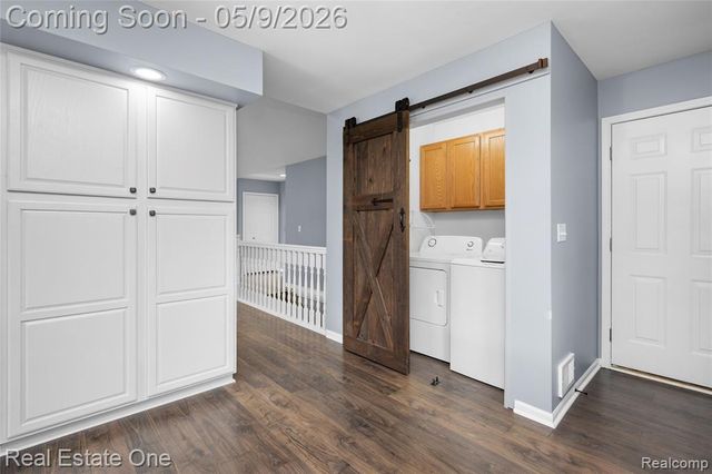 16222 Pine Lake Forest Court, Linden, MI 48451