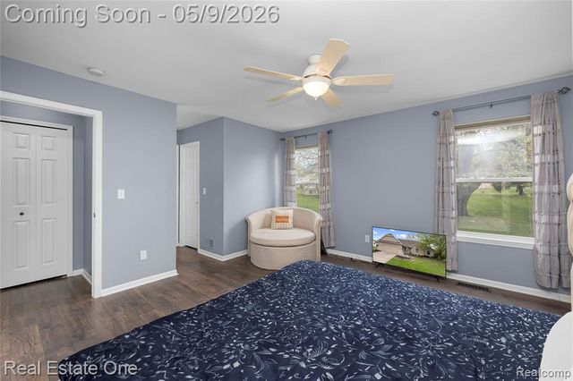 16222 Pine Lake Forest Court, Linden, MI 48451