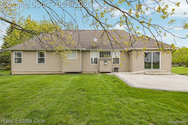 16222 Pine Lake Forest Court, Linden, MI 48451