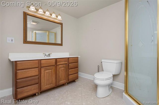 16222 Pine Lake Forest Court, Linden, MI 48451