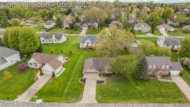 16222 Pine Lake Forest Court, Linden, MI 48451