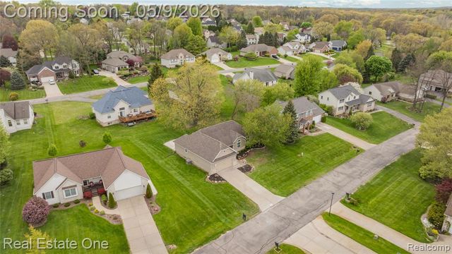 16222 Pine Lake Forest Court, Linden, MI 48451