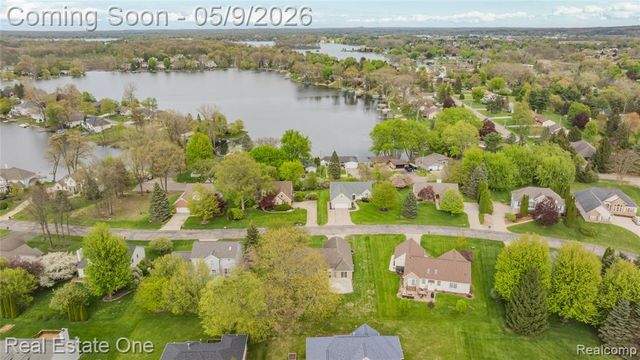 16222 Pine Lake Forest Court, Linden, MI 48451