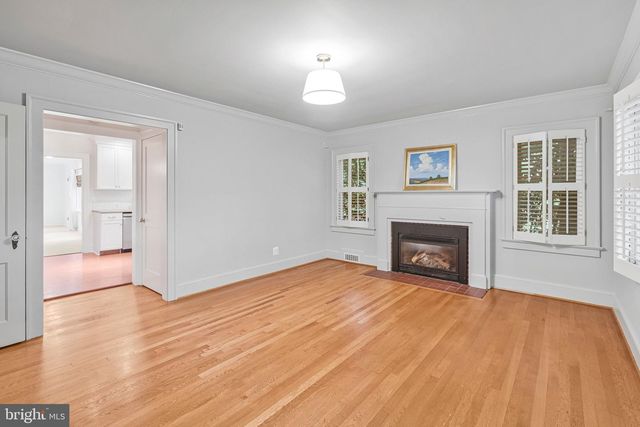 3521 8TH ST S, Arlington, VA 22204