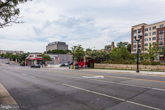 3521 8TH ST S, Arlington, VA 22204