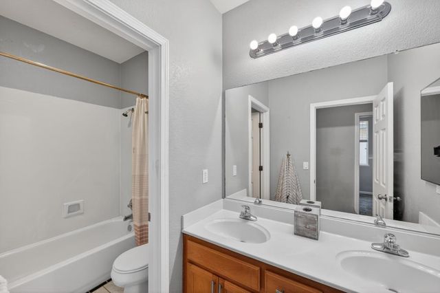 3045 Delta Tule Way, Sacramento, CA 95834