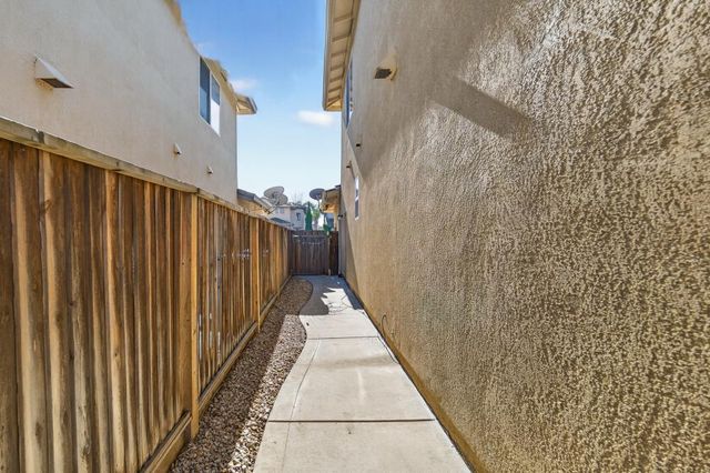 3045 Delta Tule Way, Sacramento, CA 95834