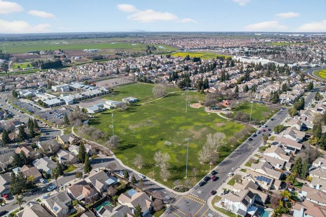 3045 Delta Tule Way, Sacramento, CA 95834