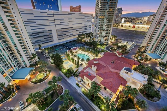 2857 Paradise Road 2006, Las Vegas, NV 89109