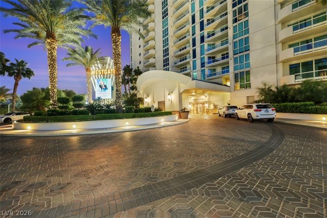 2857 Paradise Road 2006, Las Vegas, NV 89109