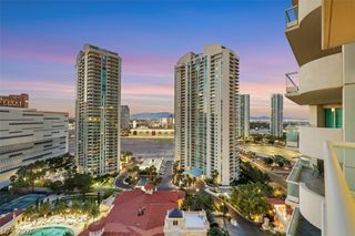 2857 Paradise Road 2006, Las Vegas, NV 89109