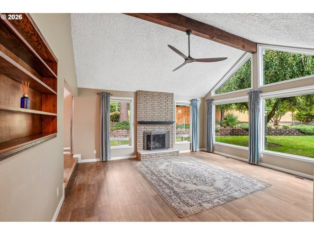 1312 Se NANCY Rd, Vancouver, WA 98664