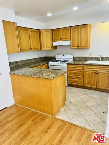 2337 W Gramercy Avenue 1, Anaheim, CA 92801