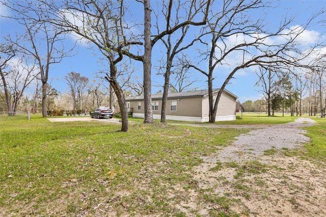 17659 E Fm 1097 Road, Willis, TX 77378