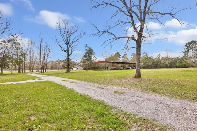 17659 E Fm 1097 Road, Willis, TX 77378