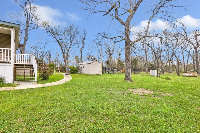 17659 E Fm 1097 Road, Willis, TX 77378