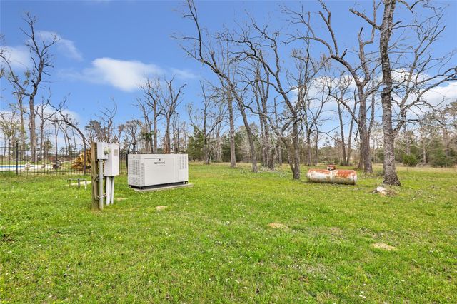 17659 E Fm 1097 Road, Willis, TX 77378