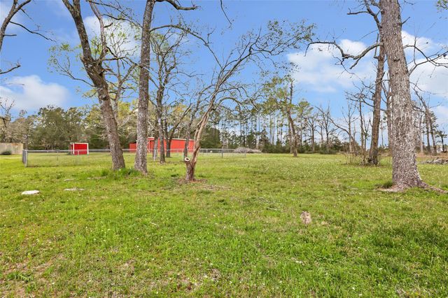 17659 E Fm 1097 Road, Willis, TX 77378