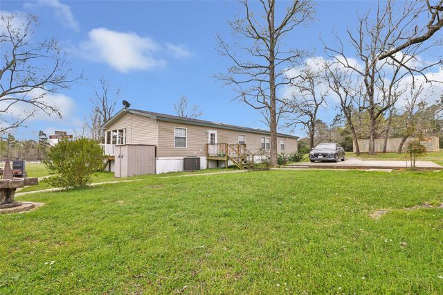 17659 E Fm 1097 Road, Willis, TX 77378