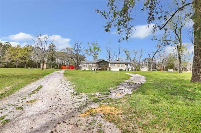 17659 E Fm 1097 Road, Willis, TX 77378