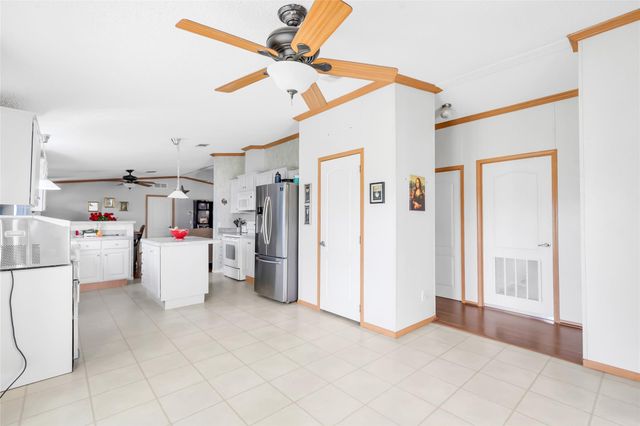 17659 E Fm 1097 Road, Willis, TX 77378