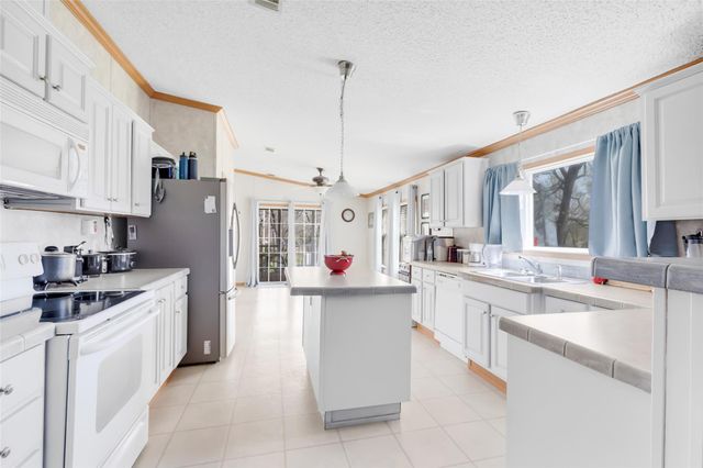 17659 E Fm 1097 Road, Willis, TX 77378