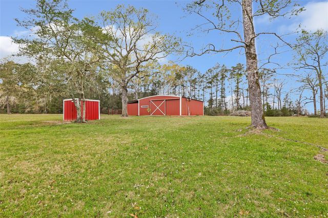 17659 E Fm 1097 Road, Willis, TX 77378