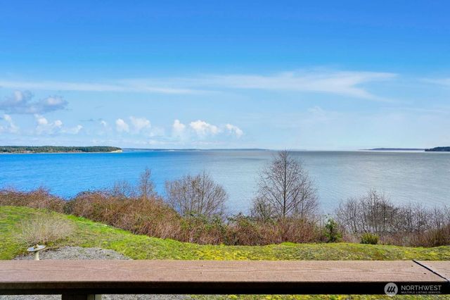 3135 Oak Bay Road, Port Hadlock, WA 98339