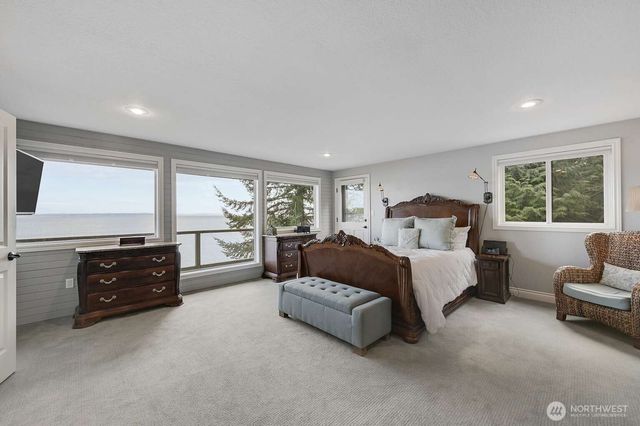 3135 Oak Bay Road, Port Hadlock, WA 98339