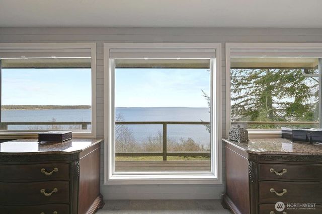 3135 Oak Bay Road, Port Hadlock, WA 98339